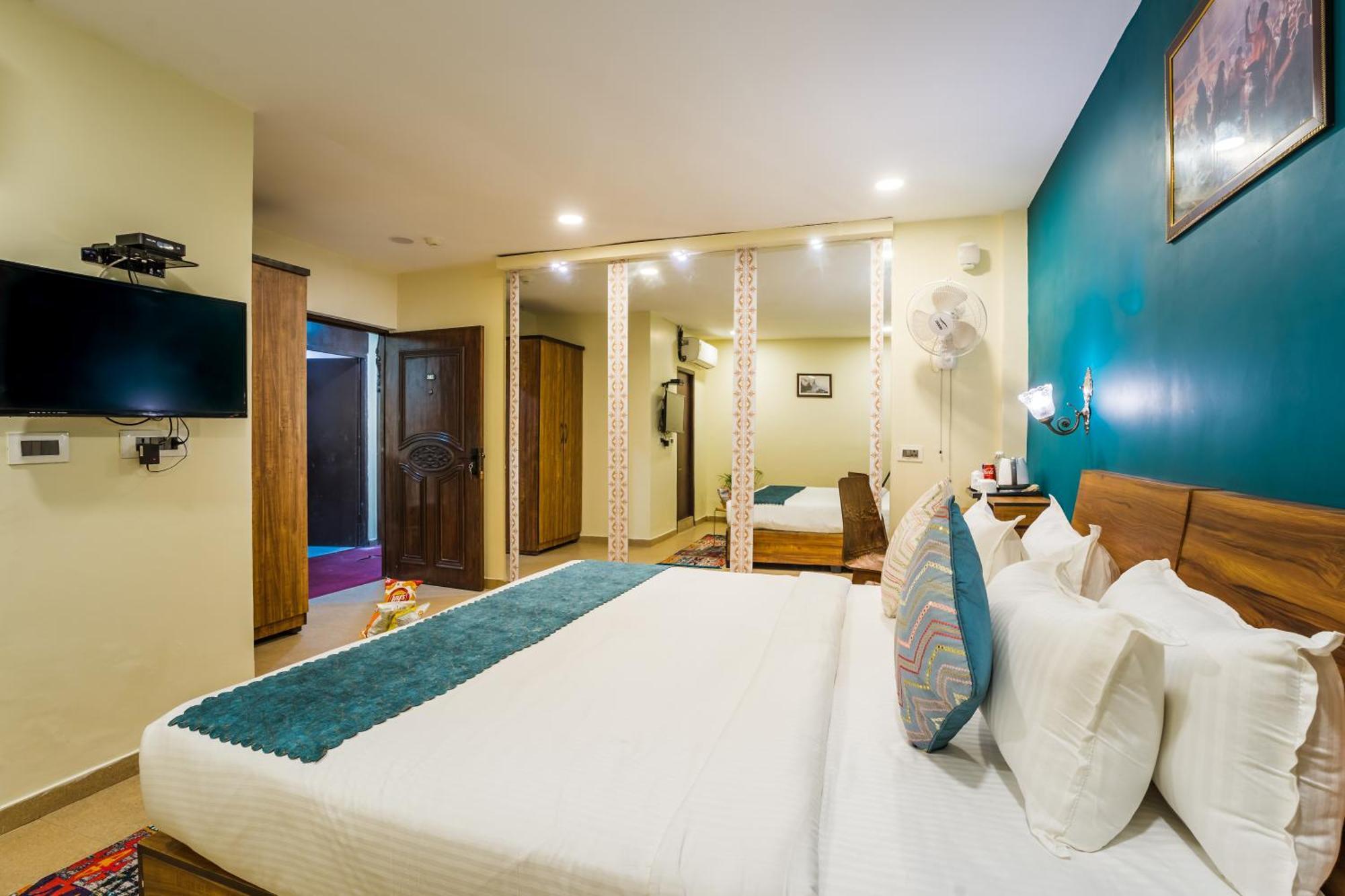 ורנאסי Tripli Hotels Silver Shine מראה חיצוני תמונה