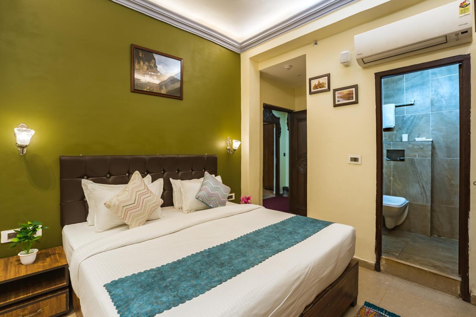 ורנאסי Tripli Hotels Silver Shine מראה חיצוני תמונה
