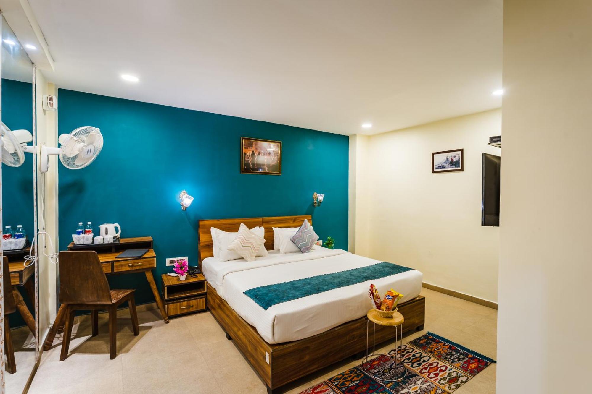 ורנאסי Tripli Hotels Silver Shine מראה חיצוני תמונה