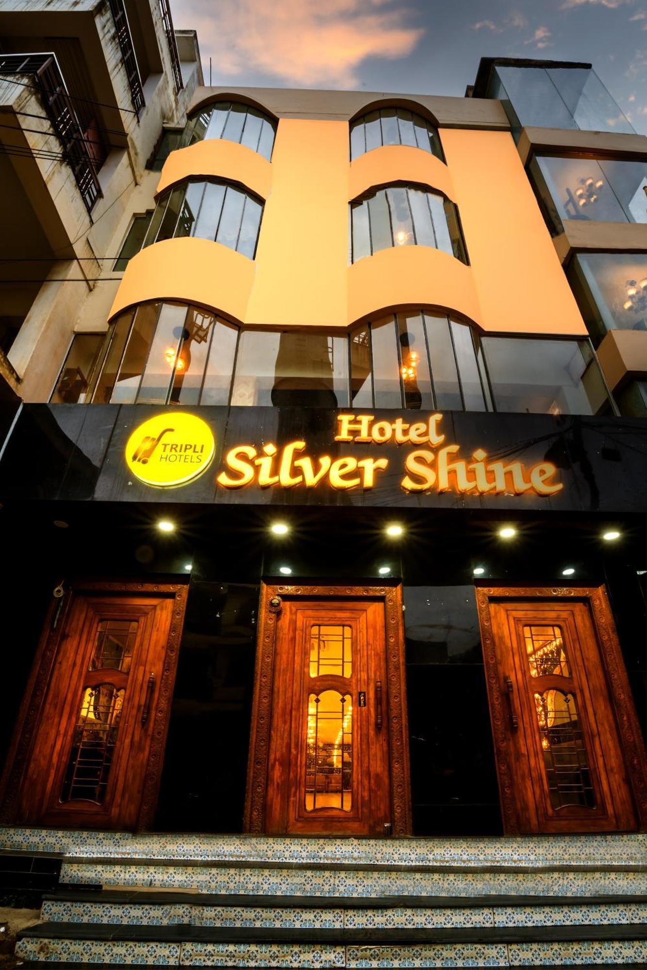 ורנאסי Tripli Hotels Silver Shine מראה חיצוני תמונה